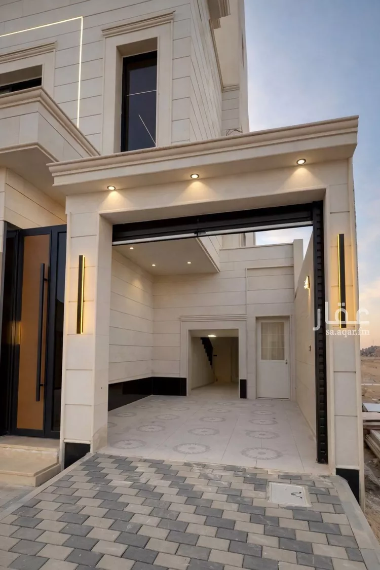 Floor for Sale in Riyadh Ash Sharq 7