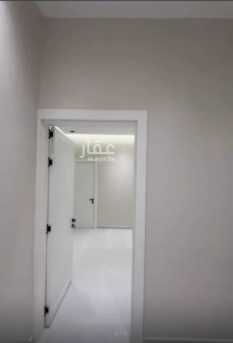 Floor for Sale in Riyadh Al Janadriyah صورة 4