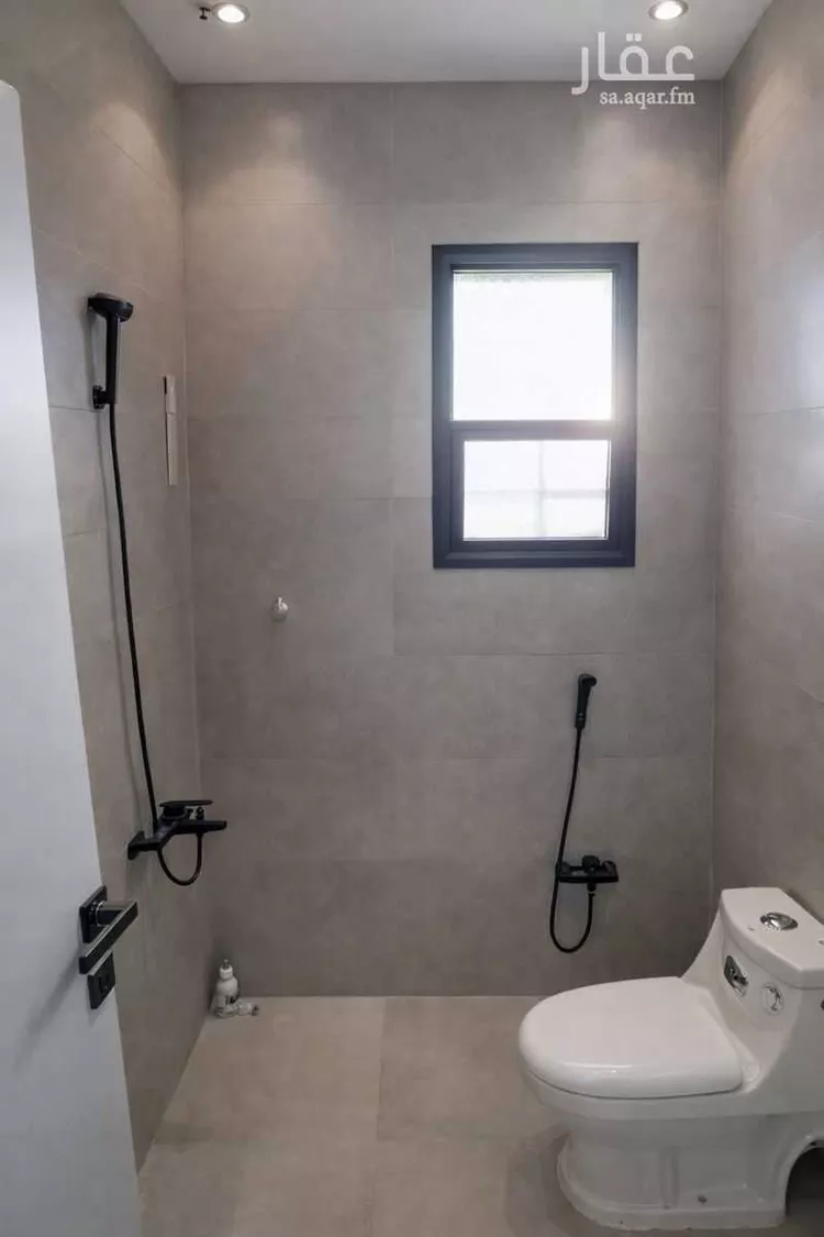 دور للبيع في شارع رقم 162, حي الجنادرية, مدينة الرياض, منطقة الرياض صورة 3