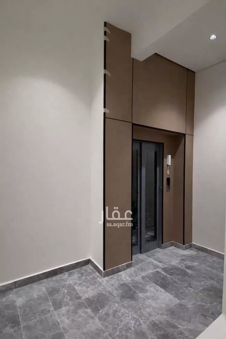 دور للبيع في شارع السفانية, حي المعيزيلة, مدينة الرياض, منطقة الرياض صورة 2