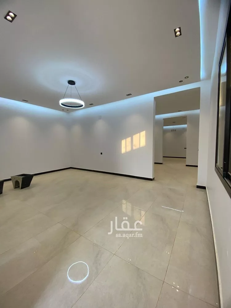 دور للبيع في شارع الماطري, حي الحزم, مدينة الرياض, منطقة الرياض صورة 5