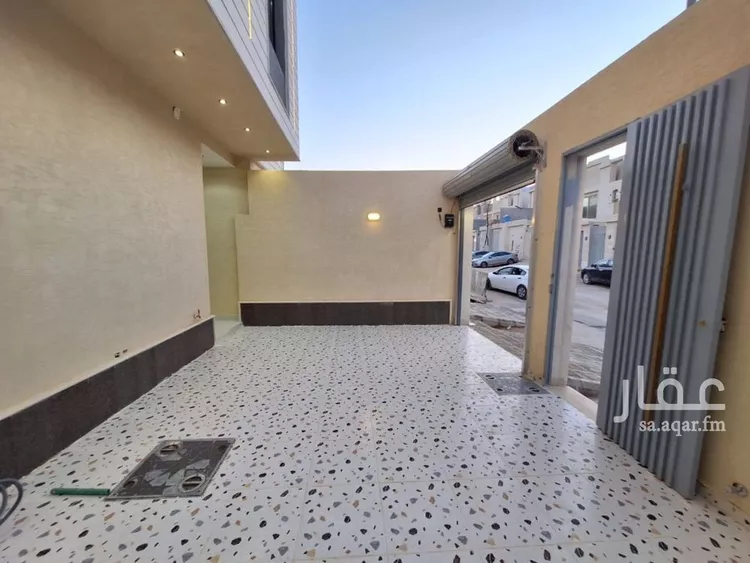 دور للبيع في شارع عبدالله بافقيه الحضرمي, حي عكاظ, مدينة الرياض, منطقة الرياض صورة 2