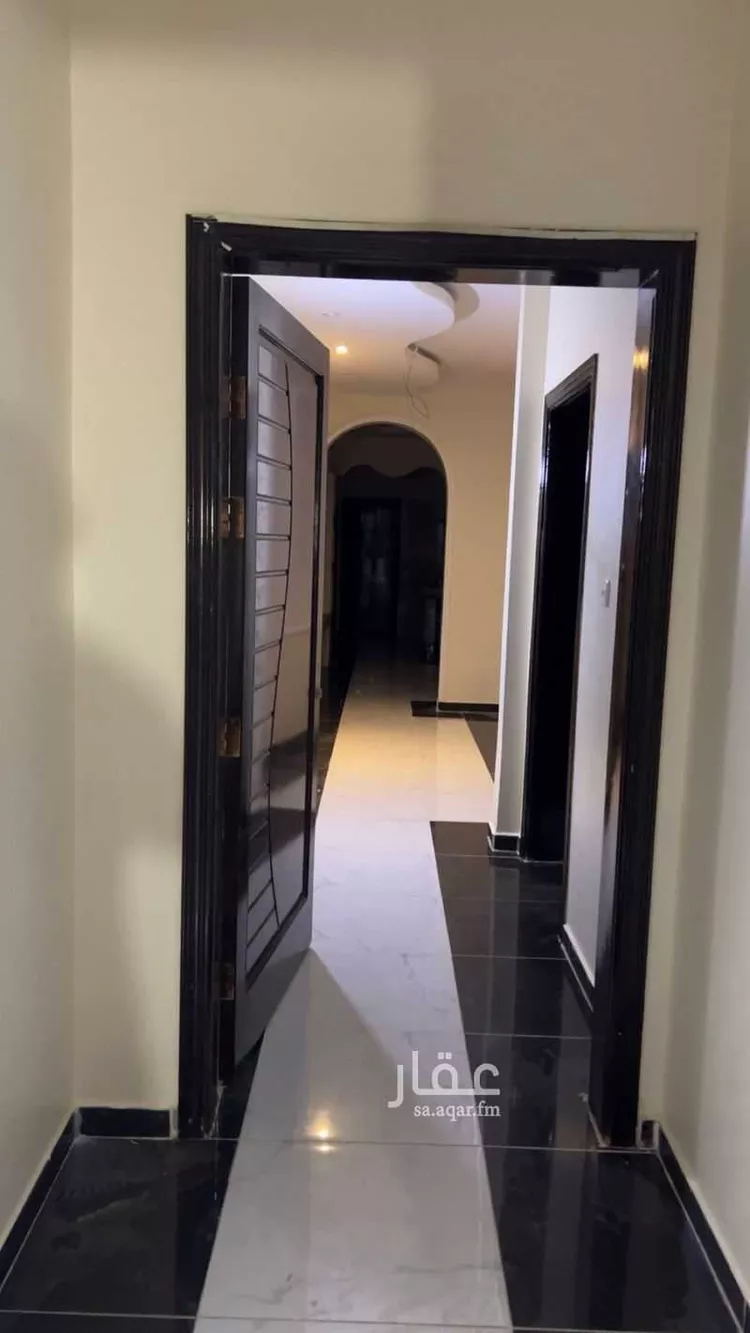 فيلا للبيع في شارع يحيى بن ابي طالب, حي الدفاع, مدينة المدينه المنوره, منطقة المدينة المنورة