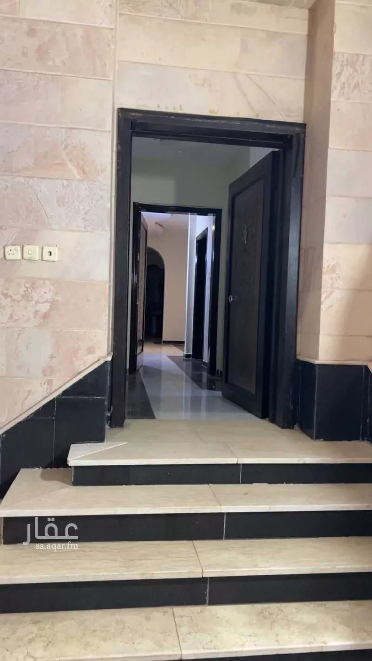 فيلا للبيع في شارع يحيى بن ابي طالب, حي الدفاع, مدينة المدينه المنوره, منطقة المدينة المنورة صورة 3