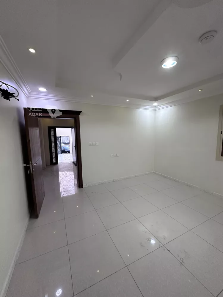 Villa for Sale in Dammam An Nada 8