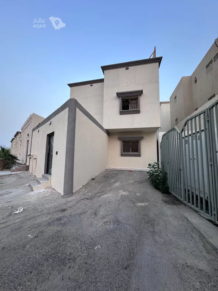 فيلا للبيع في شارع نافع بن مالك, حي الندى, مدينة الدمام, المنطقة الشرقية
