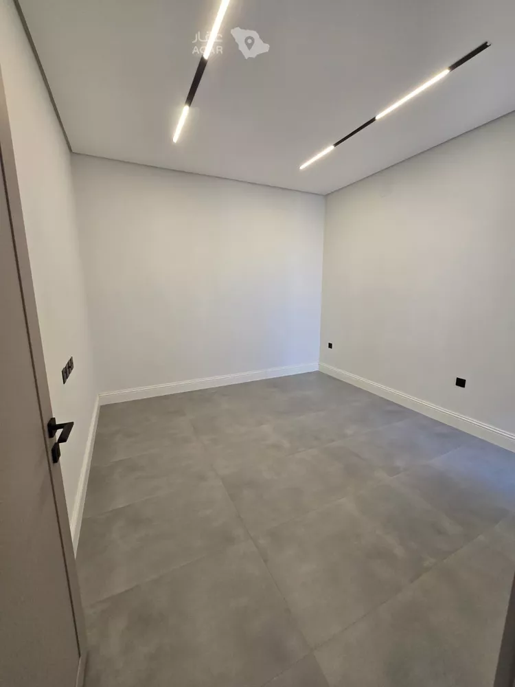 Villa for Sale in Riyadh Al Arid 11