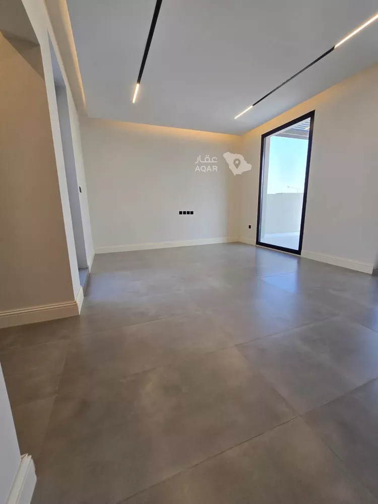 Villa for Sale in Riyadh Al Arid 9