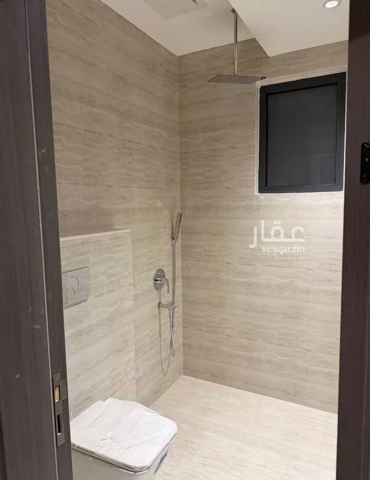 شقة للإيجار في شارع سيف بن عزاز, حي المعيزيلة, مدينة الرياض, منطقة الرياض 8