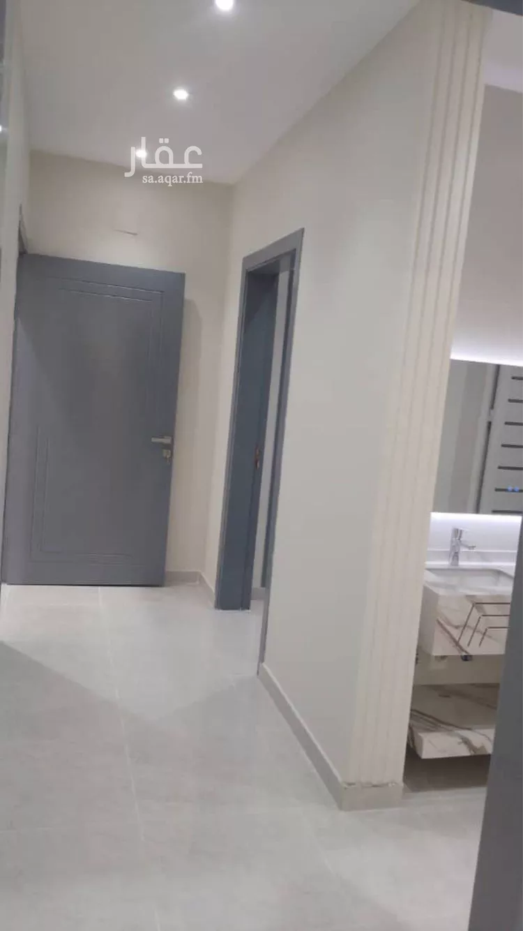 فيلا للبيع في شارع محمد بن محمد سعيد سنبل, حي ضاحية الإسكان, مدينة الطائف, منطقة مكة المكرمة صورة 2