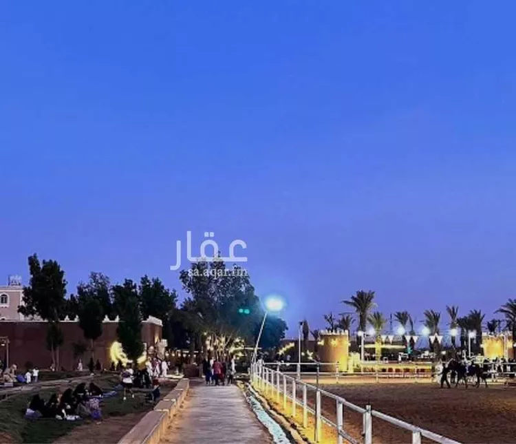 مجمع للبيع في حي الاخاضر, مدينة الطائف, منطقة مكة المكرمة