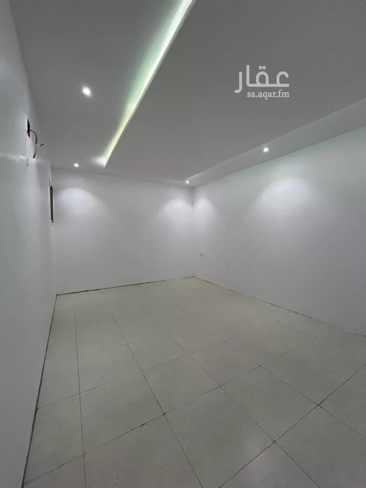 عمارة للبيع في شارع المفصلة, حي منفوحة الجديدة, مدينة الرياض, منطقة الرياض صورة 4