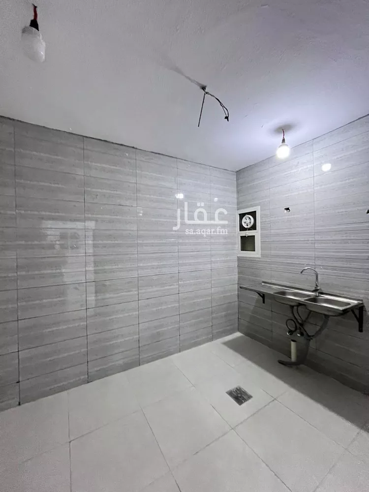 عمارة للبيع في شارع المفصلة, حي منفوحة الجديدة, مدينة الرياض, منطقة الرياض صورة 2