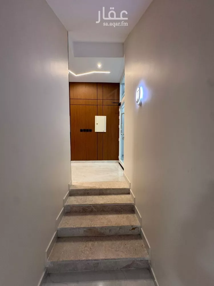شقة للبيع في شارع عبدالواحد ابن الكاتب, حي السويس 1, مدينة جازان, منطقة جازان صورة 4