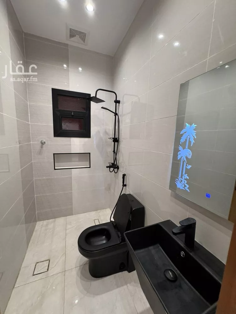 شقة للبيع في شارع عبدالواحد ابن الكاتب, حي السويس 1, مدينة جازان, منطقة جازان صورة 3