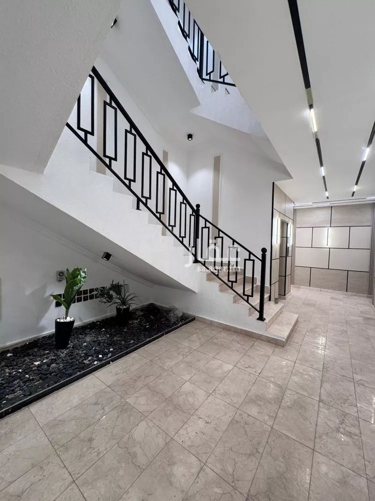 شقة للبيع في شارع شهيد الدين ثم الوطن عبدالله شيبان حسن حمدي, حي الشاطئ, مدينة جازان, منطقة جازان صورة 2