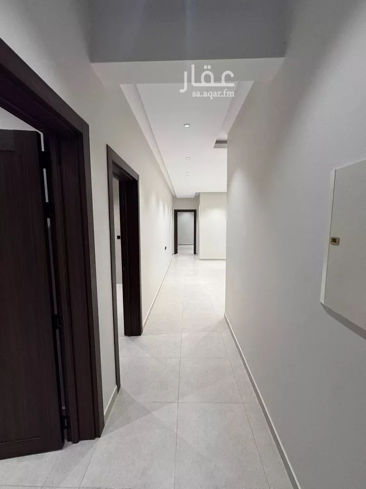 شقة للبيع في شارع شارع الامير ماجد بن عبد العزيز, حي الشاطئ, مدينة جازان, منطقة جازان صورة 5