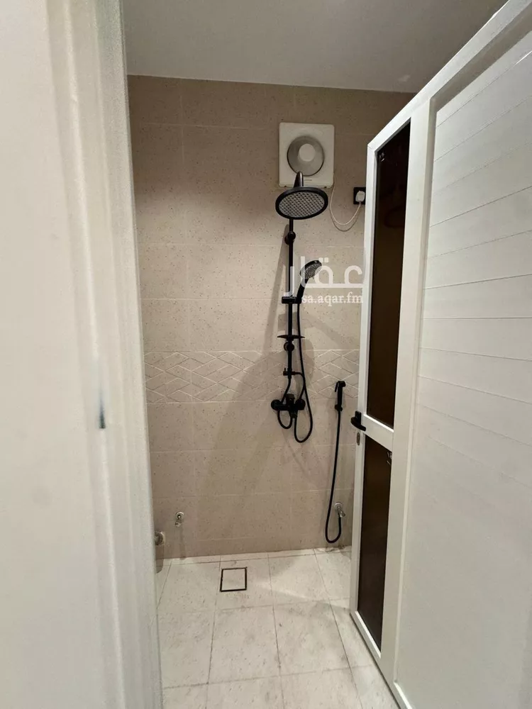 شقة للبيع في شارع أبو زكريا الزيتوني, حي الرحاب 1, مدينة جازان, منطقة جازان صورة 4
