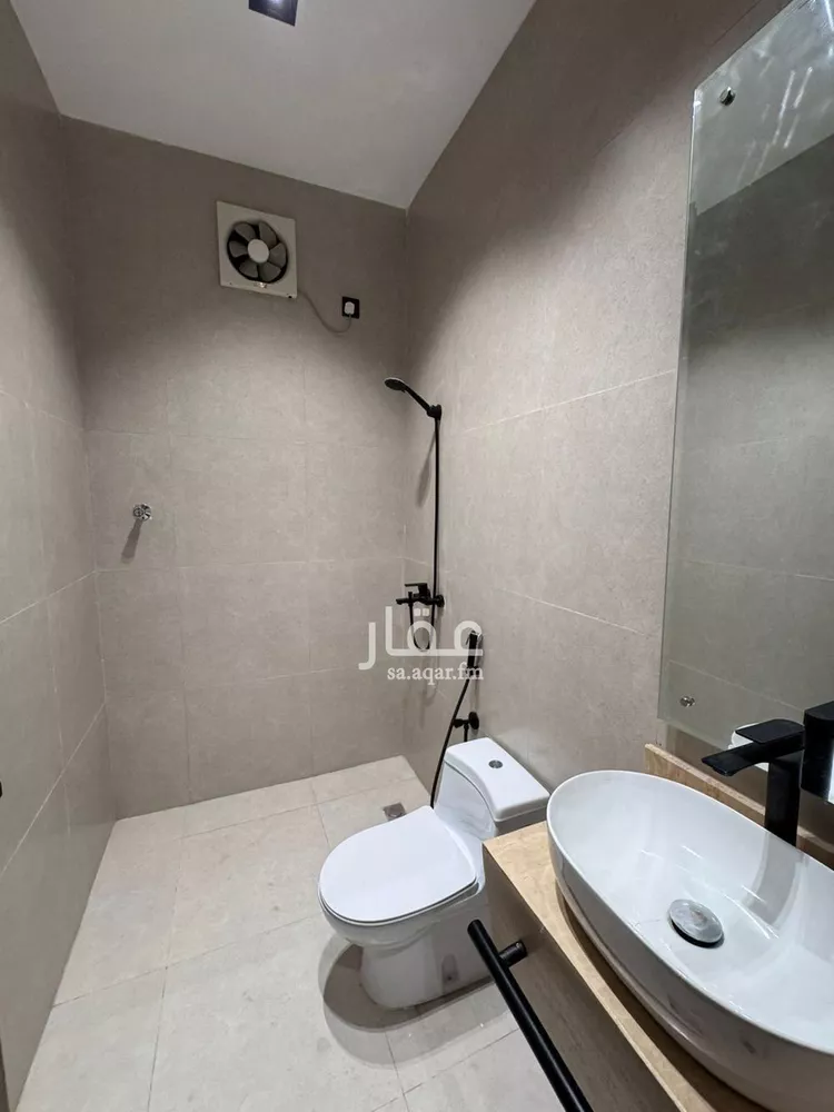 شقة للبيع في شارع شهيد الدين ثم الوطن عبدالله شيبان حسن حمدي, حي الشاطئ, مدينة جازان, منطقة جازان صورة 5