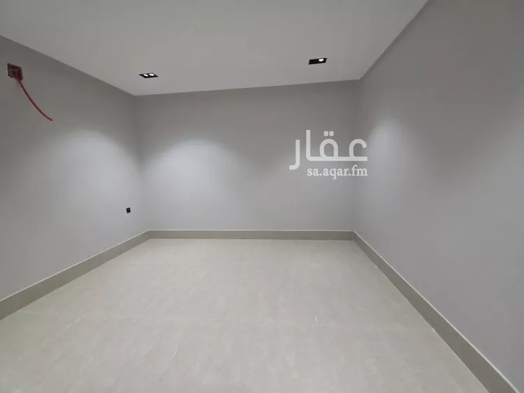 فيلا للبيع في شارع عبدالرحمن الناسخ, حي عكاظ, مدينة الرياض, منطقة الرياض صورة 3