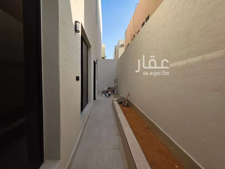 فيلا للبيع في شارع كفر صقر, حي المروة, مدينة الرياض, منطقة الرياض 14