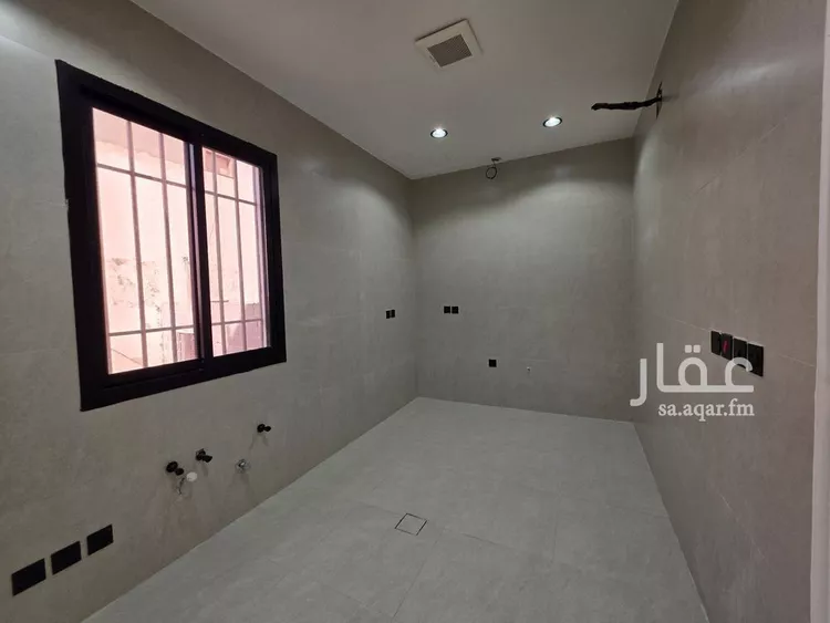 Floor for Sale in Riyadh Badr 7