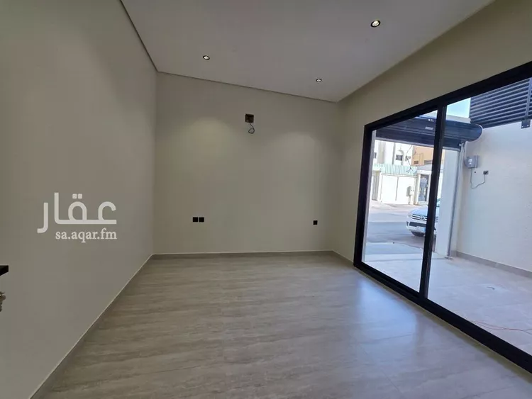 دور للبيع في شارع ميناء عبدالله, حي شبرا, مدينة الرياض, منطقة الرياض 8