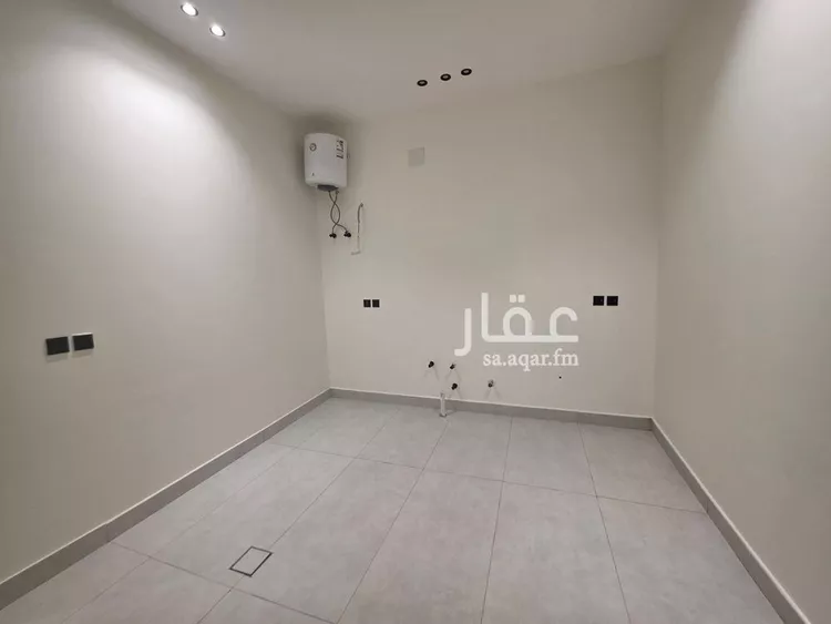 Floor for Sale in Riyadh Badr 6