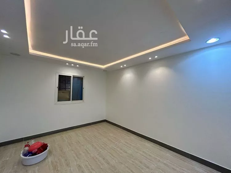 فيلا للبيع في شارع رضي الدين الحنبلي, حي عكاظ, مدينة الرياض, منطقة الرياض صورة 4