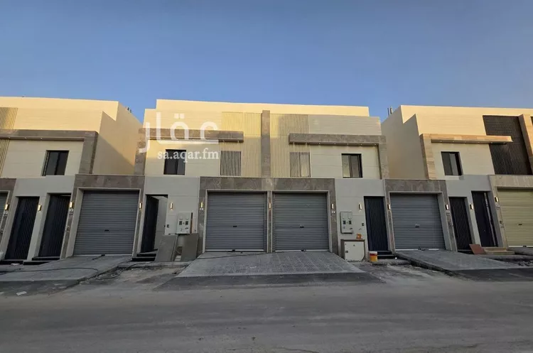 فيلا للبيع في شارع عبدالرحمن الناسخ, حي عكاظ, مدينة الرياض, منطقة الرياض