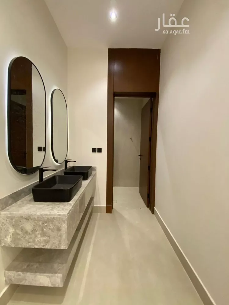 فيلا للبيع في شارع رمانة, حي ظهرة لبن, مدينة الرياض, منطقة الرياض صورة 2
