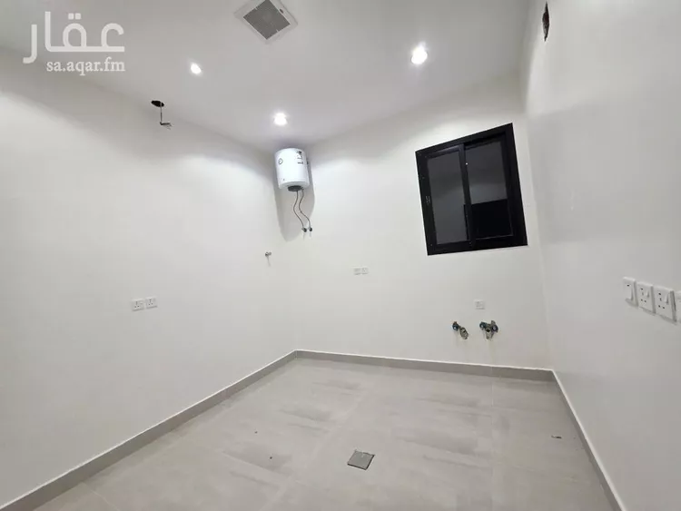 دور للبيع في شارع إبراهيم بن مشرف, حي الشفاء, مدينة الرياض, منطقة الرياض 12