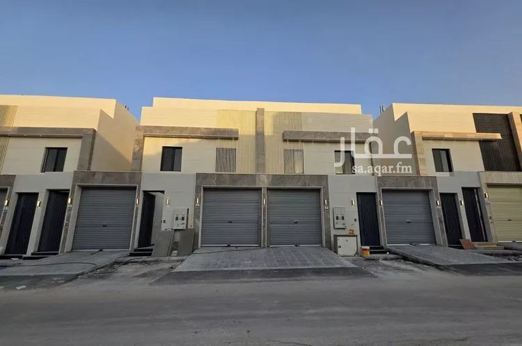 فيلا للبيع في شارع ابن المنذر, حي عكاظ, مدينة الرياض, منطقة الرياض
