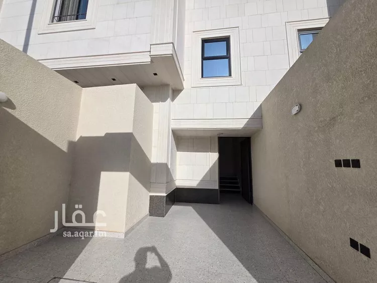 دور للبيع في شارع عبدالرازق بن الجزولي, حي بدر, مدينة الرياض, منطقة الرياض صورة 2