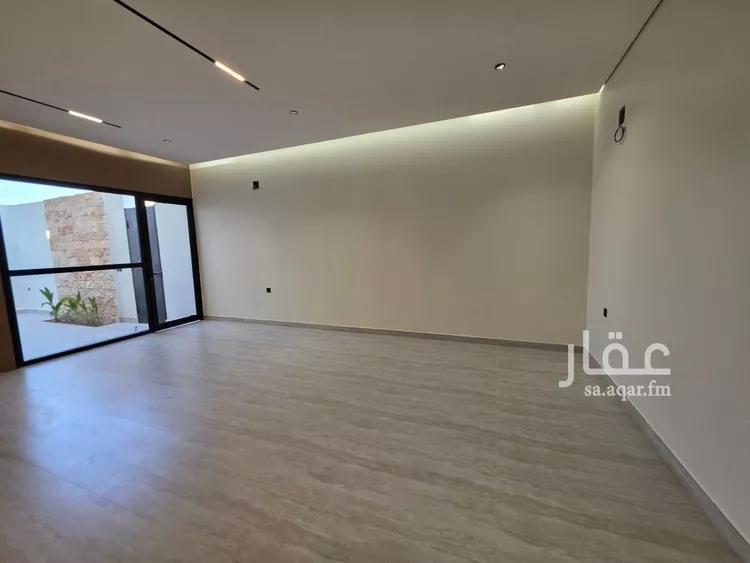 دور للبيع في شارع ميناء عبدالله, حي شبرا, مدينة الرياض, منطقة الرياض 12