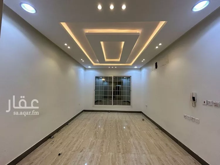 فيلا للبيع في شارع رضي الدين الحنبلي, حي عكاظ, مدينة الرياض, منطقة الرياض صورة 3
