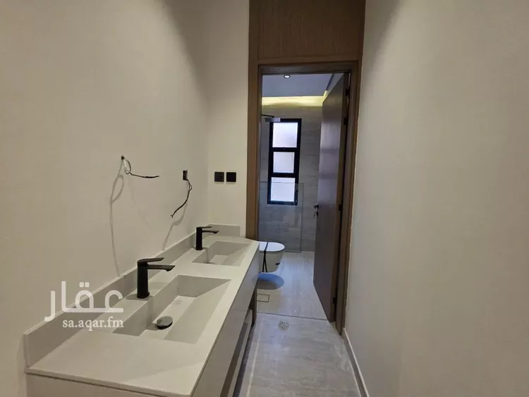 دور للبيع في شارع عمر الرازي, حي الزهرة, مدينة الرياض, منطقة الرياض 7