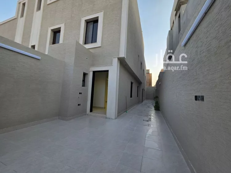 دور للبيع في شارع ابن رمانة, حي بدر, مدينة الرياض, منطقة الرياض 10