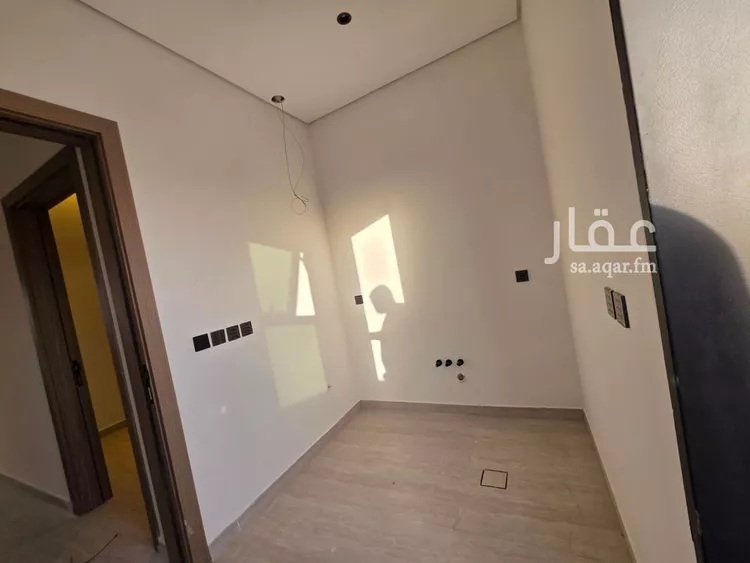 دور للبيع في شارع عمر الرازي, حي الزهرة, مدينة الرياض, منطقة الرياض صورة 2