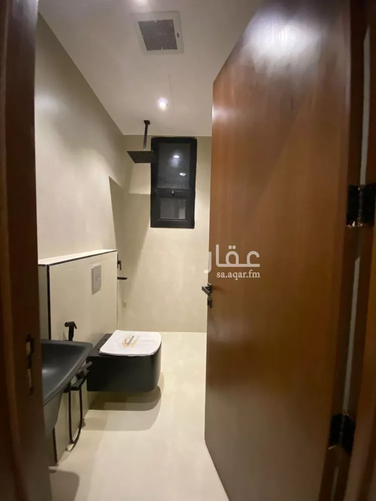 فيلا للبيع في شارع رمانة, حي ظهرة لبن, مدينة الرياض, منطقة الرياض صورة 3