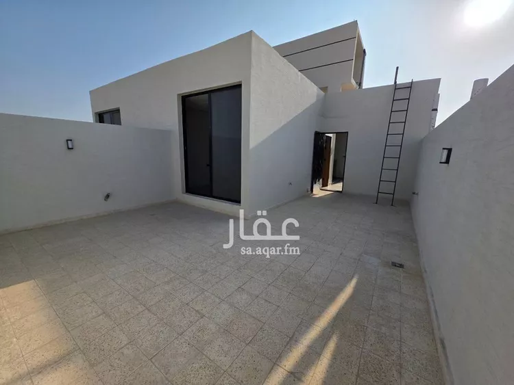 فيلا للبيع في شارع كفر صقر, حي المروة, مدينة الرياض, منطقة الرياض صورة 2