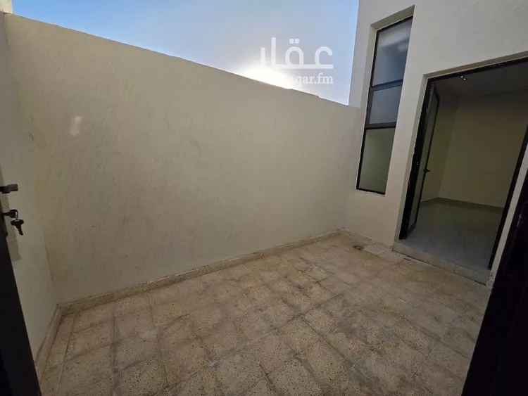 شقة للبيع في شارع ابي صالح الفزاري, حي بدر, مدينة الرياض, منطقة الرياض 7