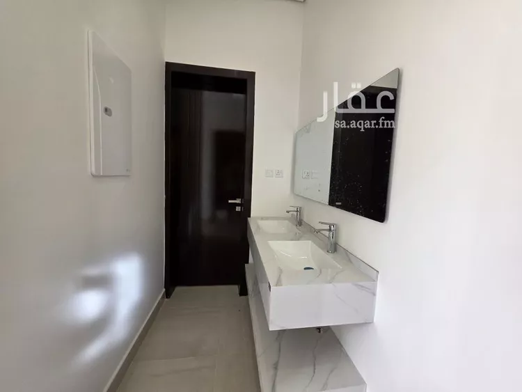 دور للبيع في شارع إبراهيم بن مشرف, حي الشفاء, مدينة الرياض, منطقة الرياض 9