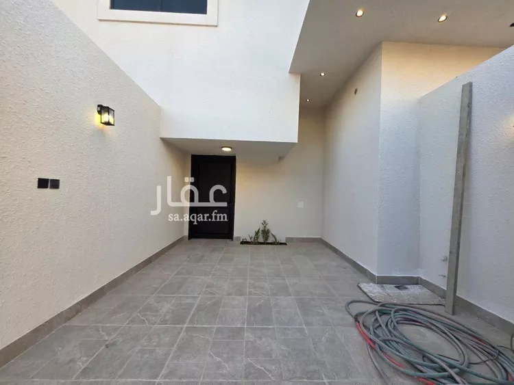 دور للبيع في شارع عمر الرازي, حي الزهرة, مدينة الرياض, منطقة الرياض 10