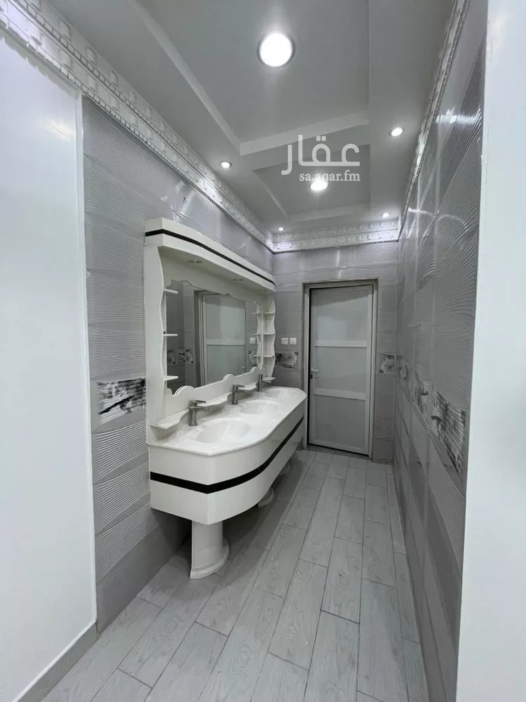 Floor for Rent in Riyadh Al Yasmin صورة 3