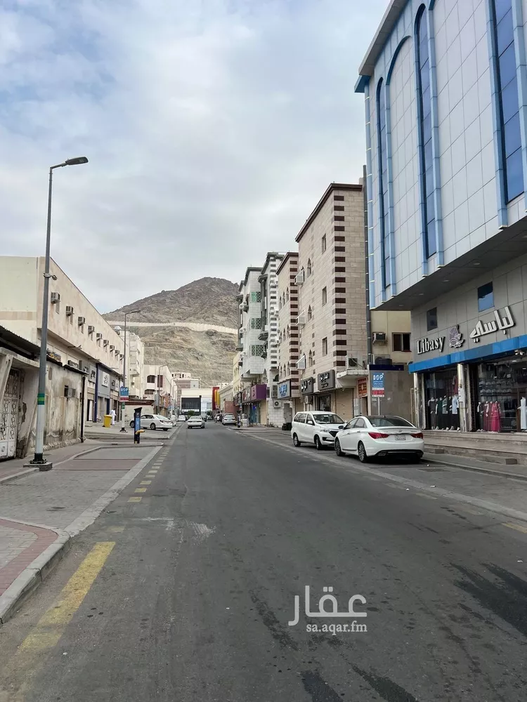فيلا للبيع في شارع شارع مسجد علي بن أبي طالب, حي الجامعة, مدينة مكه المكرمه, منطقة مكة المكرمة صورة 5