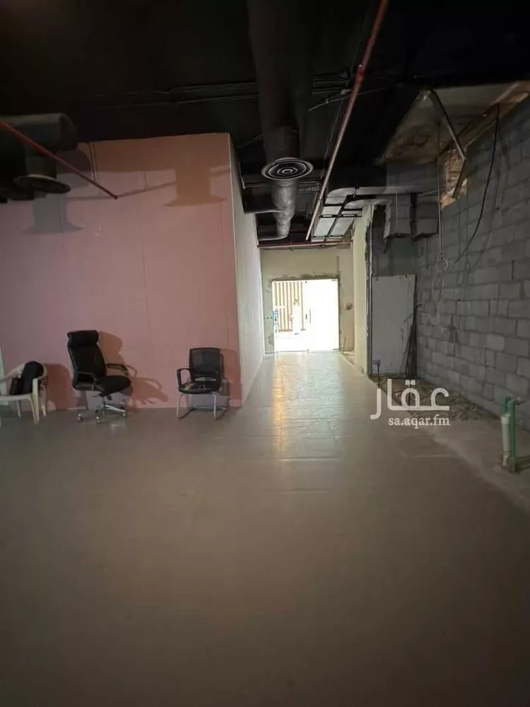 مكتب تجاري للإيجار في شارع الملك فهد الفرعي, حي المحمدية, مدينة الرياض, منطقة الرياض صورة 2