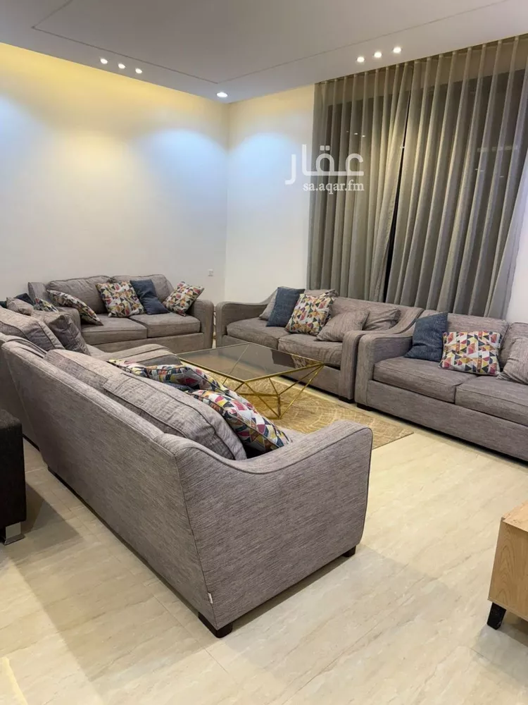 فيلا للإيجار في شارع عبدالعزيز بن رفيع, حي القادسية, مدينة الرياض, منطقة الرياض صورة 4