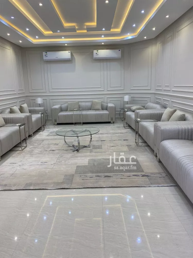 Villa for Sale in Riyadh Al Arid 9