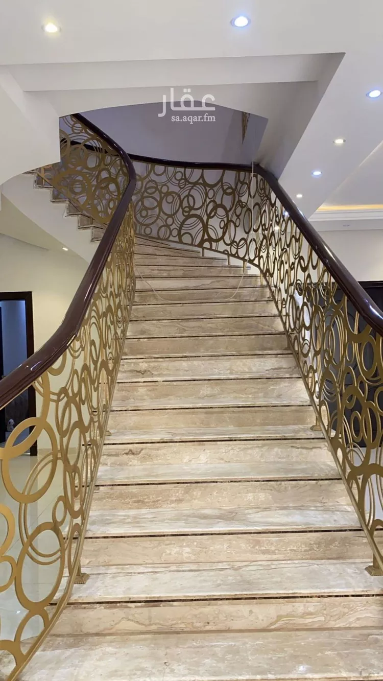 فيلا للبيع في شارع ابي بكر الصديق, حي العارض, مدينة الرياض, منطقة الرياض صورة 2